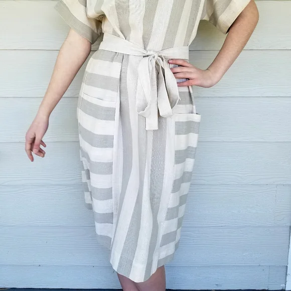 *SOLD*Vintage 80s Minimalist Lagenlook Dress Gray/Oat Color Belted Pockets - Picture 5 of 16